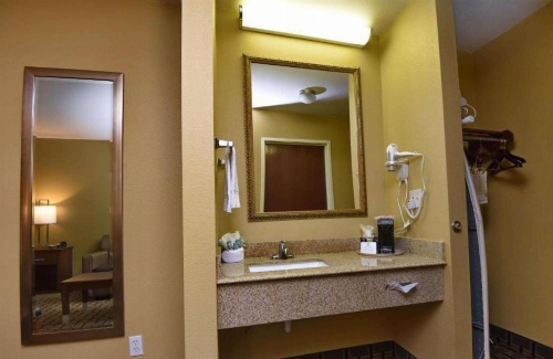 Best Western Zachary Inn image 24